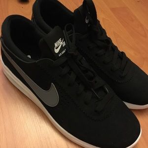 Men’s Nike air max size 10